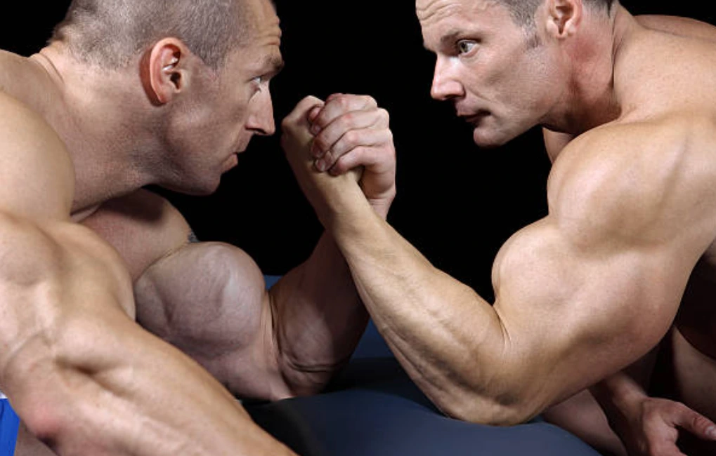 ставки на армрестлинг